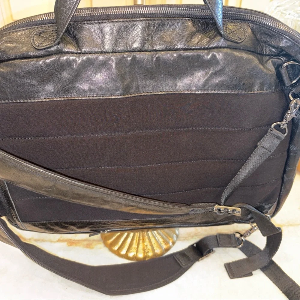 Hook & Albert Backpack or Briefcase Black Leather Convertible MultiFunction